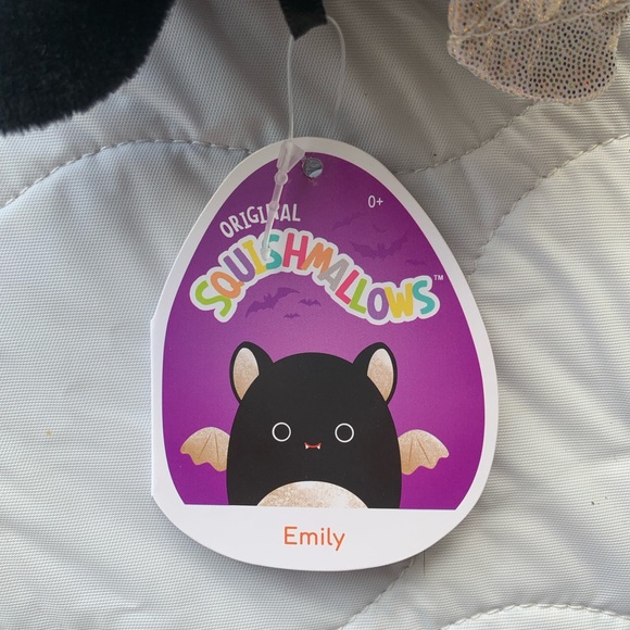 🖤7” Emily the Bat Squishmallow - Picture 2 of 4